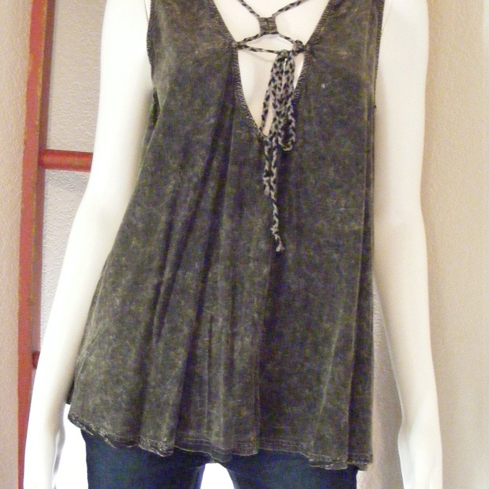Hem and Threads Shirt - NWT